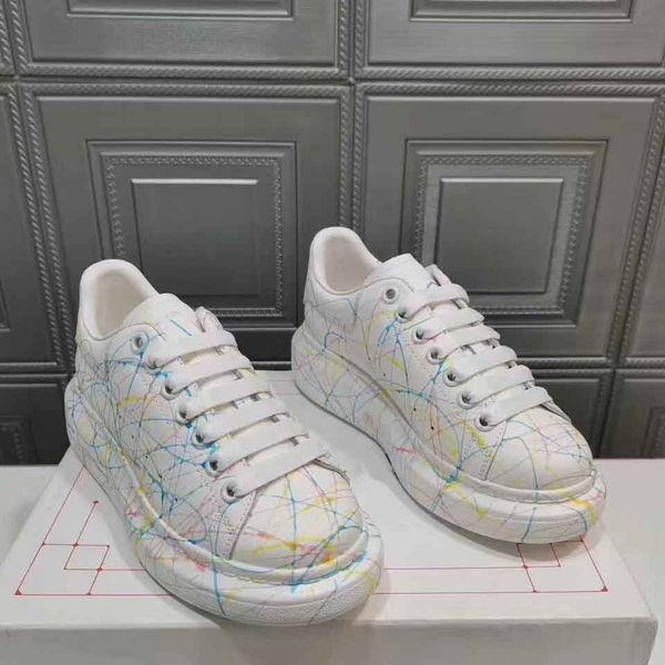 man and woman outdoor casual shoes trainer shoes fashion nuioutdoor shoes size 35-45 20061702w
man and woman outdoor casual shoes trainer shoes fashion nuioutdoor shoes size 35-45 20061702w