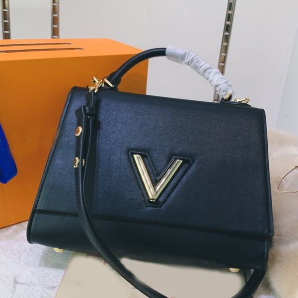 женщины сумки lady crossbody сумка сумка duffle новый стиль горячие продажи мода натуральная кожа съемный плечевой ремень глянцевая поверхно
женщины сумки lady crossbody сумка сумка duffle новый стиль горячие продажи мода натуральная кожа съемный плечевой ремень глянцевая поверхно