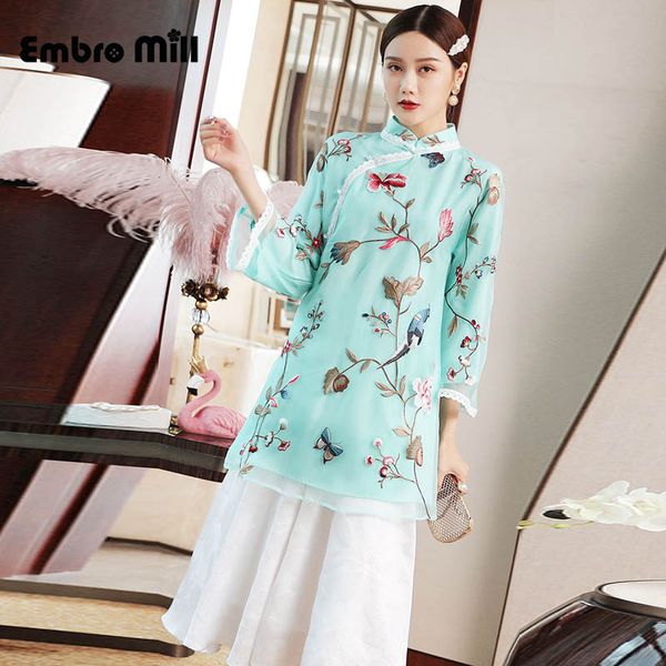 new style autumn women coat chinese style stand collar embroidery flower loose waist three quarter sleeve coat plus size s-2xl, Black;brown
new style autumn women coat chinese style stand collar embroidery flower loose waist three quarter sleeve coat plus size s-2xl, Black;brown