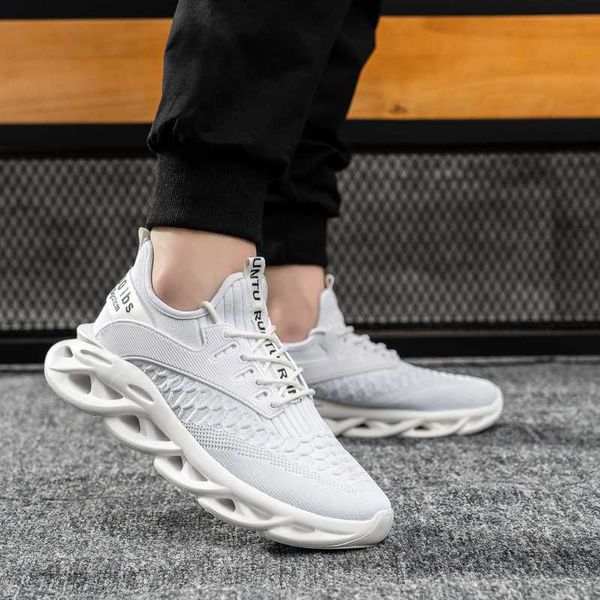 new summer men sneakers casual shoes breathable light mesh sneakers sport shoes running man men walking
new summer men sneakers casual shoes breathable light mesh sneakers sport shoes running man men walking