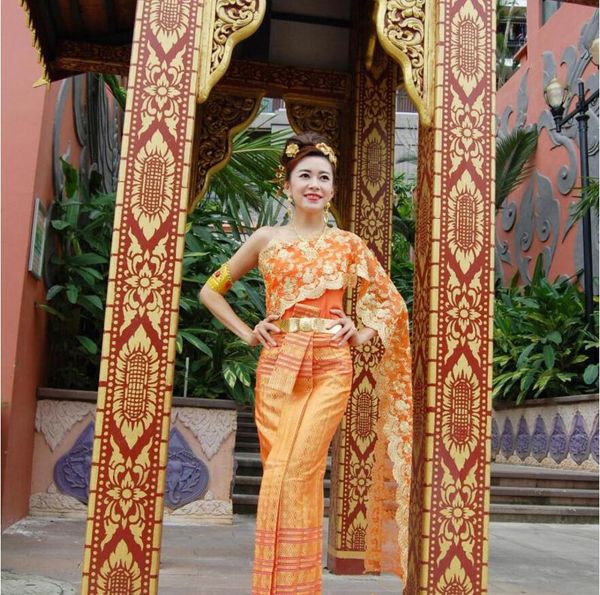 ethnic clothing orange sleeveless single shawl scarf outwear chinese minority clothing yun nan dai wear thailand traditional women costume, Black;red
ethnic clothing orange sleeveless single shawl scarf outwear chinese minority clothing yun nan dai wear thailand traditional women costume, Black;red