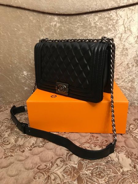 2019 styles Handbag Fashion Leather Handbags Women Tote Shoulder Bags Lady Leather Handbags Bags purse men crossbody bag wallet 17118
2019 styles Handbag Fashion Leather Handbags Women Tote Shoulder Bags Lady Leather Handbags Bags purse men crossbody bag wallet 17118