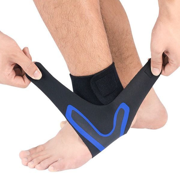 1 pair compression ankle protectors anti sprain outdoor basketball football ankle brace supports straps bandage wrap heel, Blue;black
1 pair compression ankle protectors anti sprain outdoor basketball football ankle brace supports straps bandage wrap heel, Blue;black