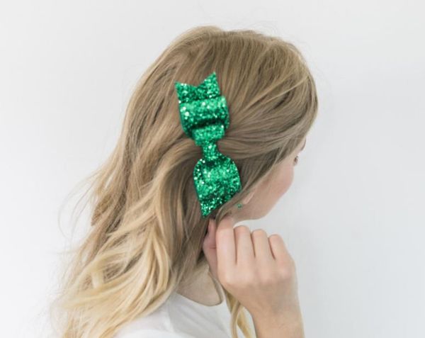 60pcs 3.75'' girl glitter hair bow kids hair bow accessories wholesalet rendy accessories leather clips, Slivery;white
60pcs 3.75'' girl glitter hair bow kids hair bow accessories wholesalet rendy accessories leather clips, Slivery;white