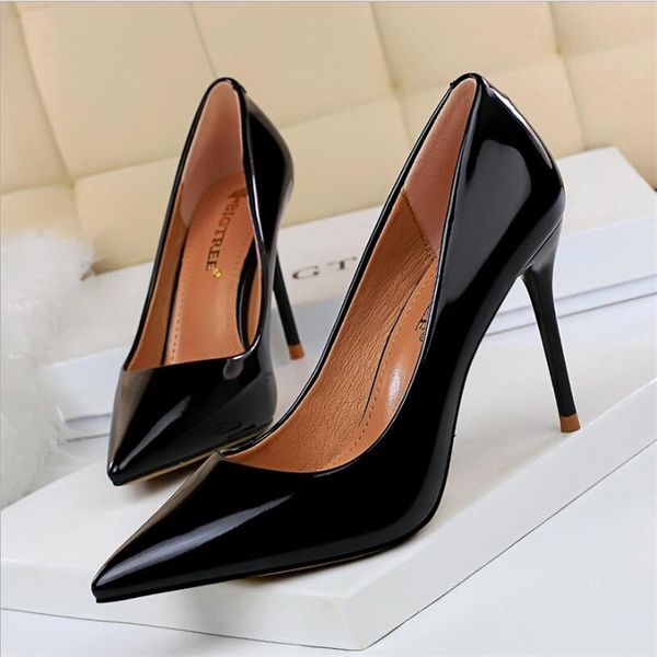 2020 new women pumps 9.5cm high thin heels pointed toe solid shallow ladies women shoes black female high heels pumps
2020 new women pumps 9.5cm high thin heels pointed toe solid shallow ladies women shoes black female high heels pumps