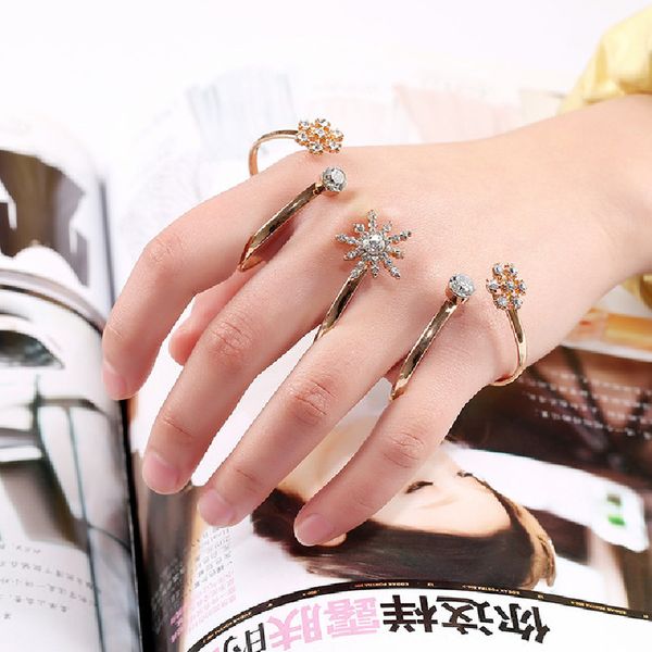 bracelet gold silver plated star flower shaped clear rhinestone palm bangle anillos for women fashion jewelry 2020 punk ring cry, Black
bracelet gold silver plated star flower shaped clear rhinestone palm bangle anillos for women fashion jewelry 2020 punk ring cry, Black