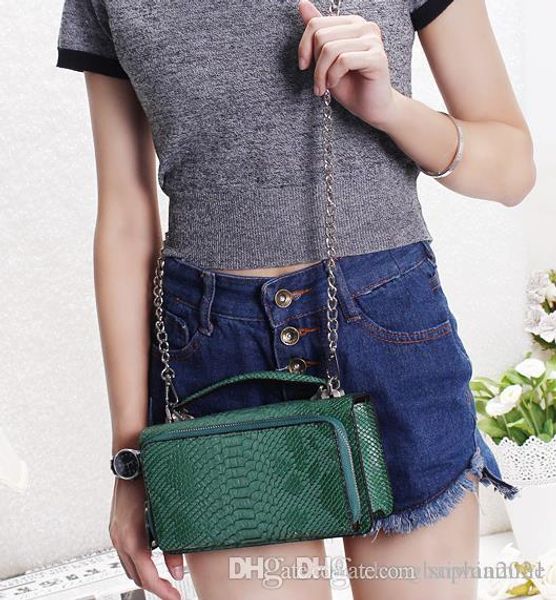 2019 korean version of the new fashion handbags multi-function shoulder messenger bag chain bag snake pattern women's handbag green
2019 korean version of the new fashion handbags multi-function shoulder messenger bag chain bag snake pattern women's handbag green