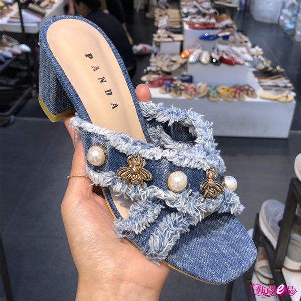 womens denim jeans tassels pearls peep toe metal bee decor block heel slipper slingback mules new a165, Black
womens denim jeans tassels pearls peep toe metal bee decor block heel slipper slingback mules new a165, Black