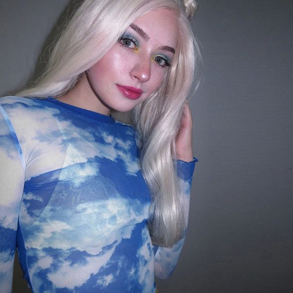 designer womens t-shirt new brand long-sleeved knit womens short gauze blouse with clouds pattern novel style size s-xl wholesales, White
designer womens t-shirt new brand long-sleeved knit womens short gauze blouse with clouds pattern novel style size s-xl wholesales, White