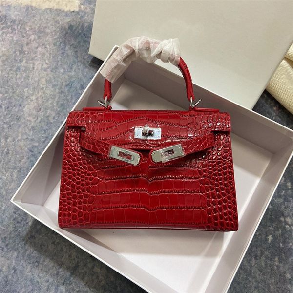 designer luxury handbags purses genuine cowhide leather crossbody messenger bags genuine leather tote bags 2020 new arrival
designer luxury handbags purses genuine cowhide leather crossbody messenger bags genuine leather tote bags 2020 new arrival