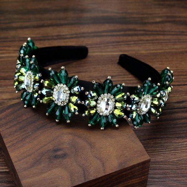 handmade vintage baroque green crystal and beads headband elegant rhinestone pearl hairband for women party hair accessories, White;golden
handmade vintage baroque green crystal and beads headband elegant rhinestone pearl hairband for women party hair accessories, White;golden