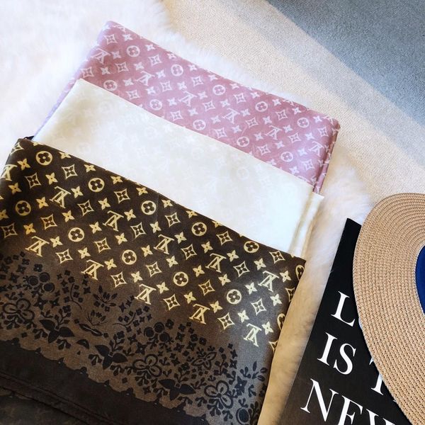 Cachecóis smile019
Cachecóis smile019