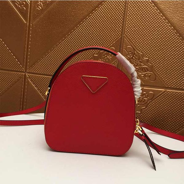 hight quality women's cross cut real leather backpack brand designer handbag lady messenger bag outdoor travel bag mini backpack m8967
hight quality women's cross cut real leather backpack brand designer handbag lady messenger bag outdoor travel bag mini backpack m8967