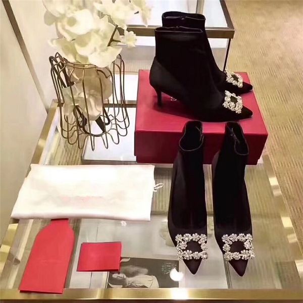 winter new 2019 short ankle boots women pointed toe side zip elegant lady bootas chic bling flowers crystal buckle boot femme, Black
winter new 2019 short ankle boots women pointed toe side zip elegant lady bootas chic bling flowers crystal buckle boot femme, Black
