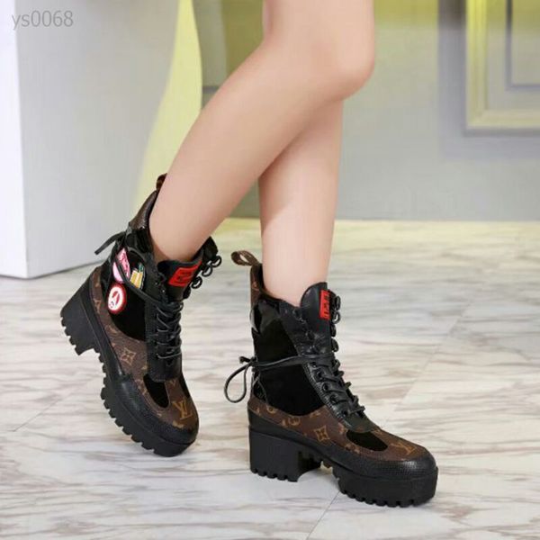 european station 2020 winter new short boots custom high heel martin boots leather patform waterproof bottom locomotive boots female tide, Black
european station 2020 winter new short boots custom high heel martin boots leather patform waterproof bottom locomotive boots female tide, Black