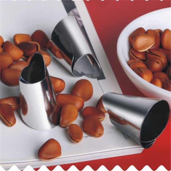 multi-functional finger protectors finger guards stainless steel 201 nut peelers helpers kitchen peeling tools size adjustable
multi-functional finger protectors finger guards stainless steel 201 nut peelers helpers kitchen peeling tools size adjustable