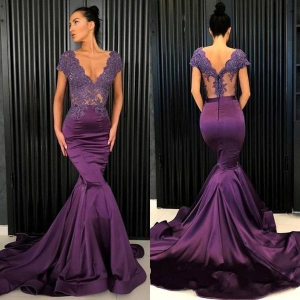винограда винтаж русалка платья выпускного вечера 2019 sexy illusion лиф v-образным вырезом молния аппликация вечернее платье на заказ, Black
винограда винтаж русалка платья выпускного вечера 2019 sexy illusion лиф v-образным вырезом молния аппликация вечернее платье на заказ, Black