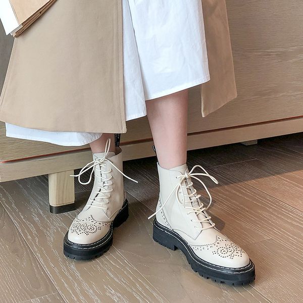 2019 season boots woman chalaza circle head boots england flat bottom short, Black
2019 season boots woman chalaza circle head boots england flat bottom short, Black
