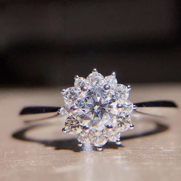 aeaw 0.3 4mm round cut flower engagement&wedding natural real diamond ring halo ring genuine 18k white gold s200110, Slivery;golden
aeaw 0.3 4mm round cut flower engagement&wedding natural real diamond ring halo ring genuine 18k white gold s200110, Slivery;golden
