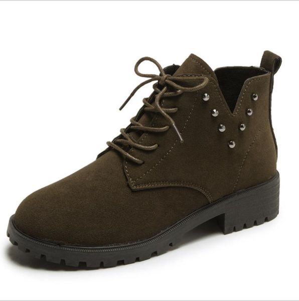 2019 new autumn and winter new boots ladies warm thick bottom locomotive boots short tube wild v leather short, Black
2019 new autumn and winter new boots ladies warm thick bottom locomotive boots short tube wild v leather short, Black