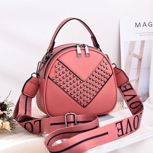 women's bag 2020 new korean fashion wild pu single shoulder messenger bag rivet wide shoulder strap small round
women's bag 2020 new korean fashion wild pu single shoulder messenger bag rivet wide shoulder strap small round