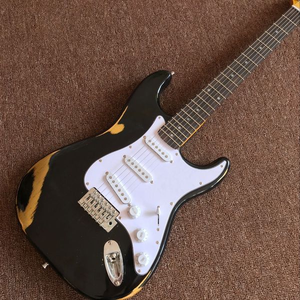 custom shop,st 6 strings rosewood fingerboard electric guitar,black gitaar relics by hands guitarra
custom shop,st 6 strings rosewood fingerboard electric guitar,black gitaar relics by hands guitarra