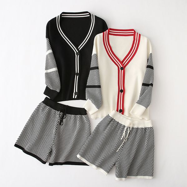 2019 autumn new knit suit women fashion simple striped v-neck knit cardigan + shorts comfortable casual suit, White
2019 autumn new knit suit women fashion simple striped v-neck knit cardigan + shorts comfortable casual suit, White