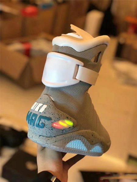 2020 new automatic laces air mag sneakers marty mcfly's led shoes back to the future glow in the dark gray boots mcflys sneakers, Black;red
2020 new automatic laces air mag sneakers marty mcfly's led shoes back to the future glow in the dark gray boots mcflys sneakers, Black;red