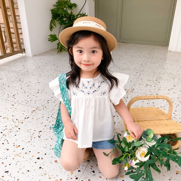 summer girls fresh embroidery baby blouse shirt korean little girl cotton white blouse teenage girls shirt with flying sleeve, White;black
summer girls fresh embroidery baby blouse shirt korean little girl cotton white blouse teenage girls shirt with flying sleeve, White;black