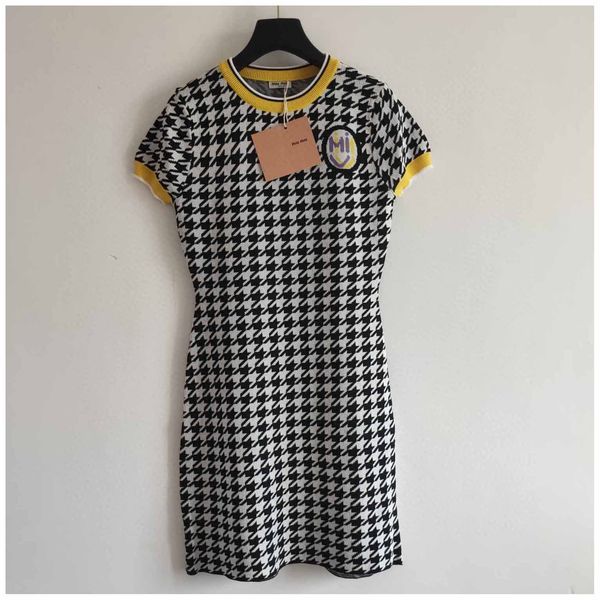 designer womens dress ladys brand plaid skirts women casual summer dresses fashion luxury style womens brand dress wholesale, Black;gray
designer womens dress ladys brand plaid skirts women casual summer dresses fashion luxury style womens brand dress wholesale, Black;gray