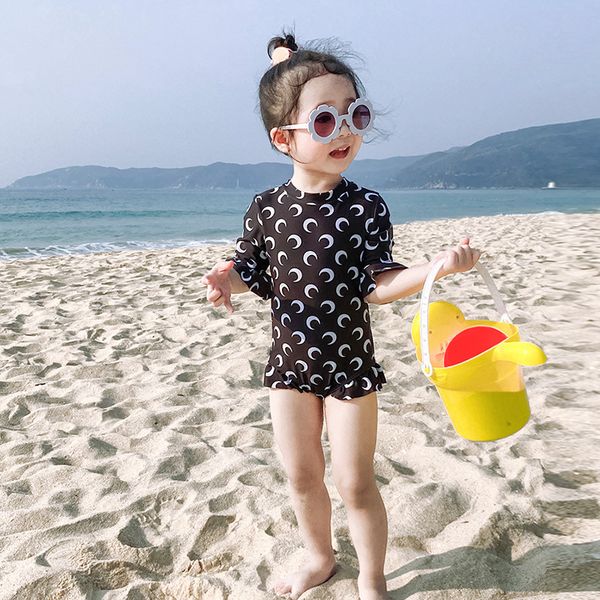 swimwear kids baby girl beach swimsuit children's backless triangle one-piece print beach swimsuit baby girl set, White
swimwear kids baby girl beach swimsuit children's backless triangle one-piece print beach swimsuit baby girl set, White