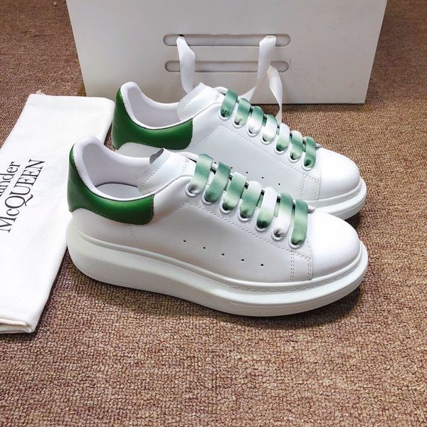 new high-end luxury ladies men fashiondesigner party casual shoes jogging sports shoes triple platform men and women shoes hywe
new high-end luxury ladies men fashiondesigner party casual shoes jogging sports shoes triple platform men and women shoes hywe