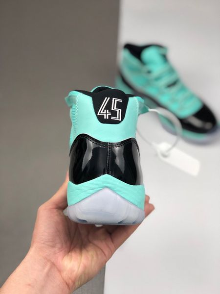 womens mens retro hyper jade 11 with 45 basketball shoes xii 11s 45 hyper jade sneakers come with box and dhl free
womens mens retro hyper jade 11 with 45 basketball shoes xii 11s 45 hyper jade sneakers come with box and dhl free