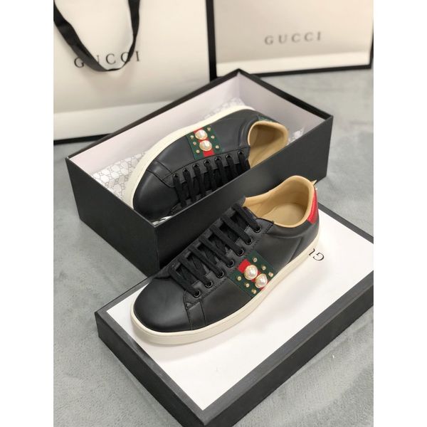 2020 new ce couple sports shoes luxury design daily casual sports shoes outdoor sports
2020 new ce couple sports shoes luxury design daily casual sports shoes outdoor sports