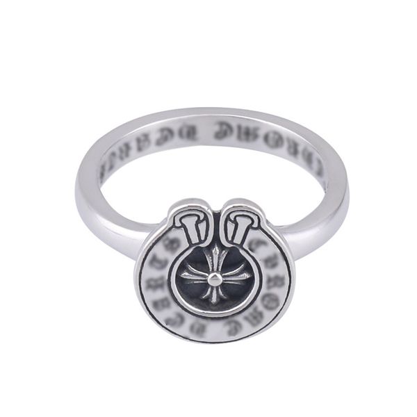 Pesonalized Brand new 925 sterling silver jewelry American Europe antique silver hand-made designer disc with small cross punk band ring
Pesonalized Brand new 925 sterling silver jewelry American Europe antique silver hand-made designer disc with small cross punk band ring