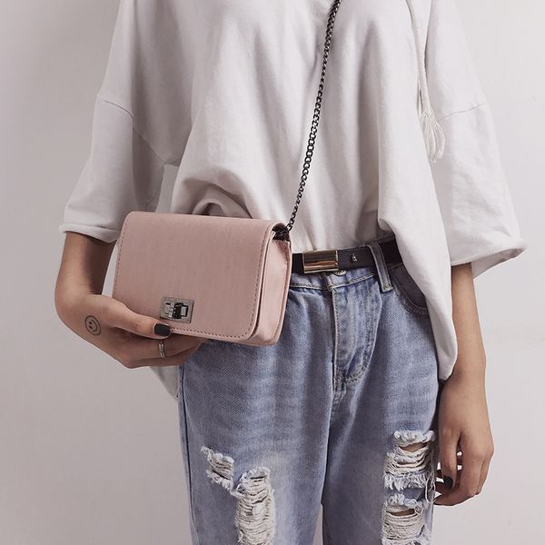 women shoulder bag 2020 handbags women bags version wild girls small square messenger bag bolsa feminina, Red;black
women shoulder bag 2020 handbags women bags version wild girls small square messenger bag bolsa feminina, Red;black
