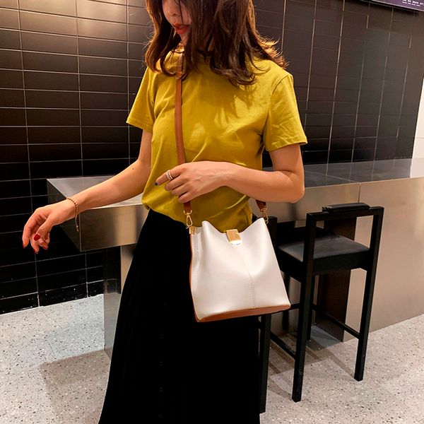 women bag wild messenger bag fashion one-shoulder small square carteras mujer de hombro y bolsos torebka damska shopper #t2g
women bag wild messenger bag fashion one-shoulder small square carteras mujer de hombro y bolsos torebka damska shopper #t2g