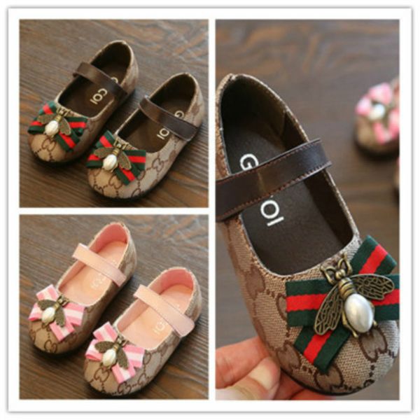 20fw kids princess leather shoes girls flat shoes children fashion print casual shoe bee decoration 2020 new trend, Black;red
20fw kids princess leather shoes girls flat shoes children fashion print casual shoe bee decoration 2020 new trend, Black;red