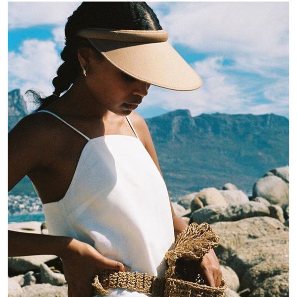 10pcs /lot solid color summer empty baseball caps sun hat women female sea beach straw visor outdoor travel casual uv protection cap, Blue;gray
10pcs /lot solid color summer empty baseball caps sun hat women female sea beach straw visor outdoor travel casual uv protection cap, Blue;gray