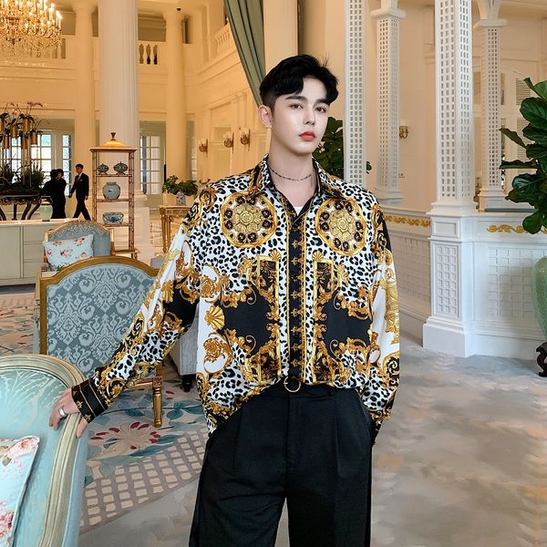male streetwear hip hop party dress shirts stage show costumes men long sleeve satin style vintage print loose casual chic shirt, White;black
male streetwear hip hop party dress shirts stage show costumes men long sleeve satin style vintage print loose casual chic shirt, White;black