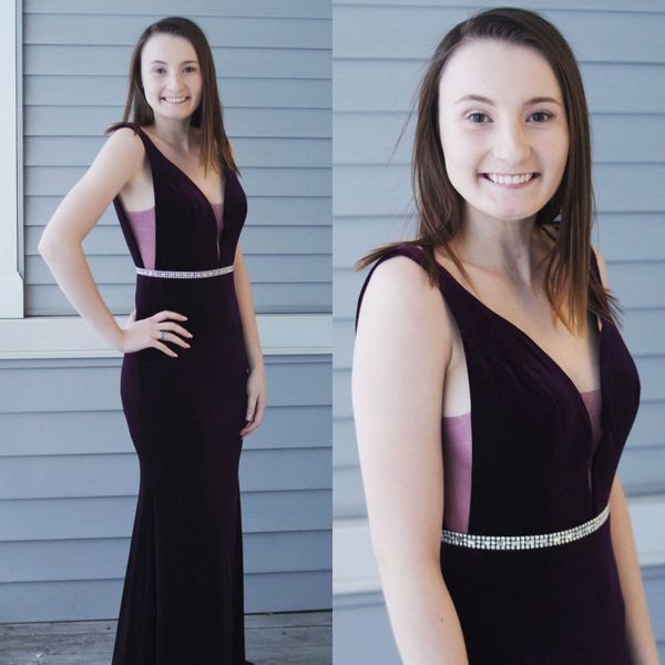 elegant grape velvet v neck sleeveless evening formal dresses floor length mermaid robes de soirée with beaded sash, Black;red
elegant grape velvet v neck sleeveless evening formal dresses floor length mermaid robes de soirée with beaded sash, Black;red
