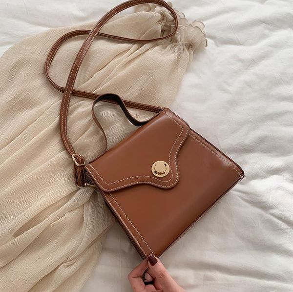 designer shoulder bag luxury messenger bag woman handbag female designer shoulder clutch fashion handbag brand packag
designer shoulder bag luxury messenger bag woman handbag female designer shoulder clutch fashion handbag brand packag