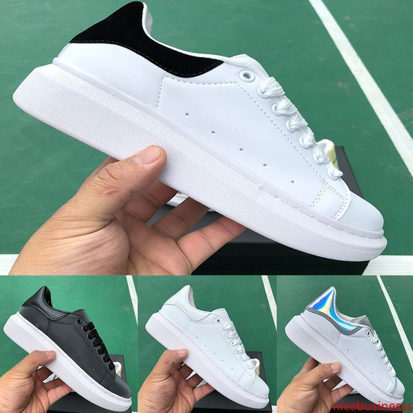 2020 selling triple black white platform luxury designer sneakers 3m reflective men women outdoor fashion walking trainers casual shoes
2020 selling triple black white platform luxury designer sneakers 3m reflective men women outdoor fashion walking trainers casual shoes