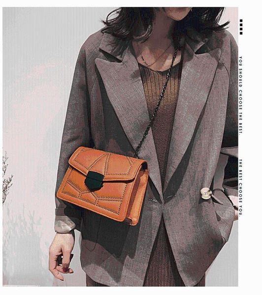 winter new style lock women's bag retro fashion chain shoulder bag cool western style rivet shoulder square sling
winter new style lock women's bag retro fashion chain shoulder bag cool western style rivet shoulder square sling