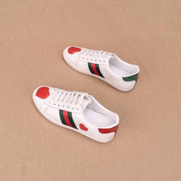 platform selling 2020 four seasons sports shoes leather embroidery couple men and women multicolor sports casual sneakers4
platform selling 2020 four seasons sports shoes leather embroidery couple men and women multicolor sports casual sneakers4