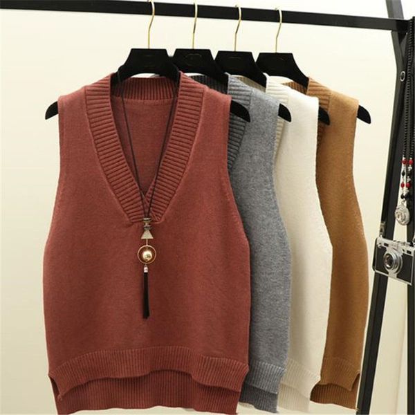 v-neck knit vest women's sweater autumn and winter 2019 new korean loose horse clips short sleeveless vest female pullover top, Black;white
v-neck knit vest women's sweater autumn and winter 2019 new korean loose horse clips short sleeveless vest female pullover top, Black;white