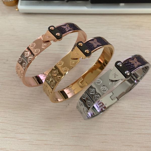 Charm Bracelets luxuryjewelry11 
Charm Bracelets luxuryjewelry11