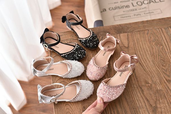 summer sandals korean girls in flower children princess shoes fashion soft bottom children's sandals, Black;red
summer sandals korean girls in flower children princess shoes fashion soft bottom children's sandals, Black;red
