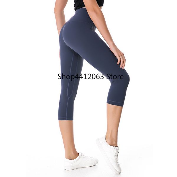 colorvalue 4-way stretchy sport yoga capri pants women soft nylon tummy control fitness leggings squatproof wrokout gym tights, White;red
colorvalue 4-way stretchy sport yoga capri pants women soft nylon tummy control fitness leggings squatproof wrokout gym tights, White;red