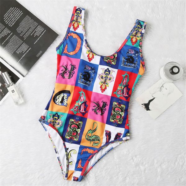 ss20 new arrival designer medusa swimsuit summer beach bikini swimwear for women size s-xl 2215, White;black
ss20 new arrival designer medusa swimsuit summer beach bikini swimwear for women size s-xl 2215, White;black